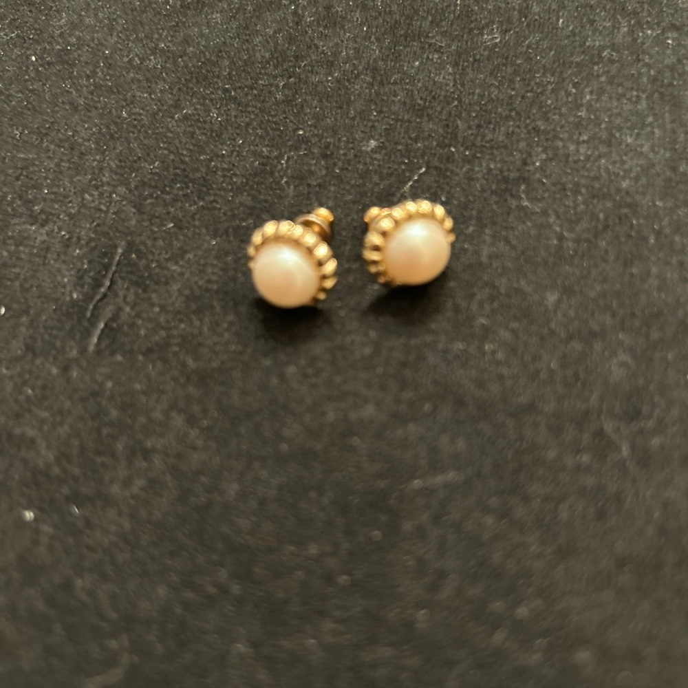 Chic Gold and Cream Stud Earrings - Picture 4 of 6